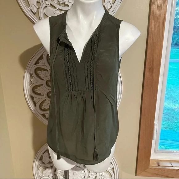Daniel rain Sleeveless Tunic Tops for Women - Picture 2 of 7